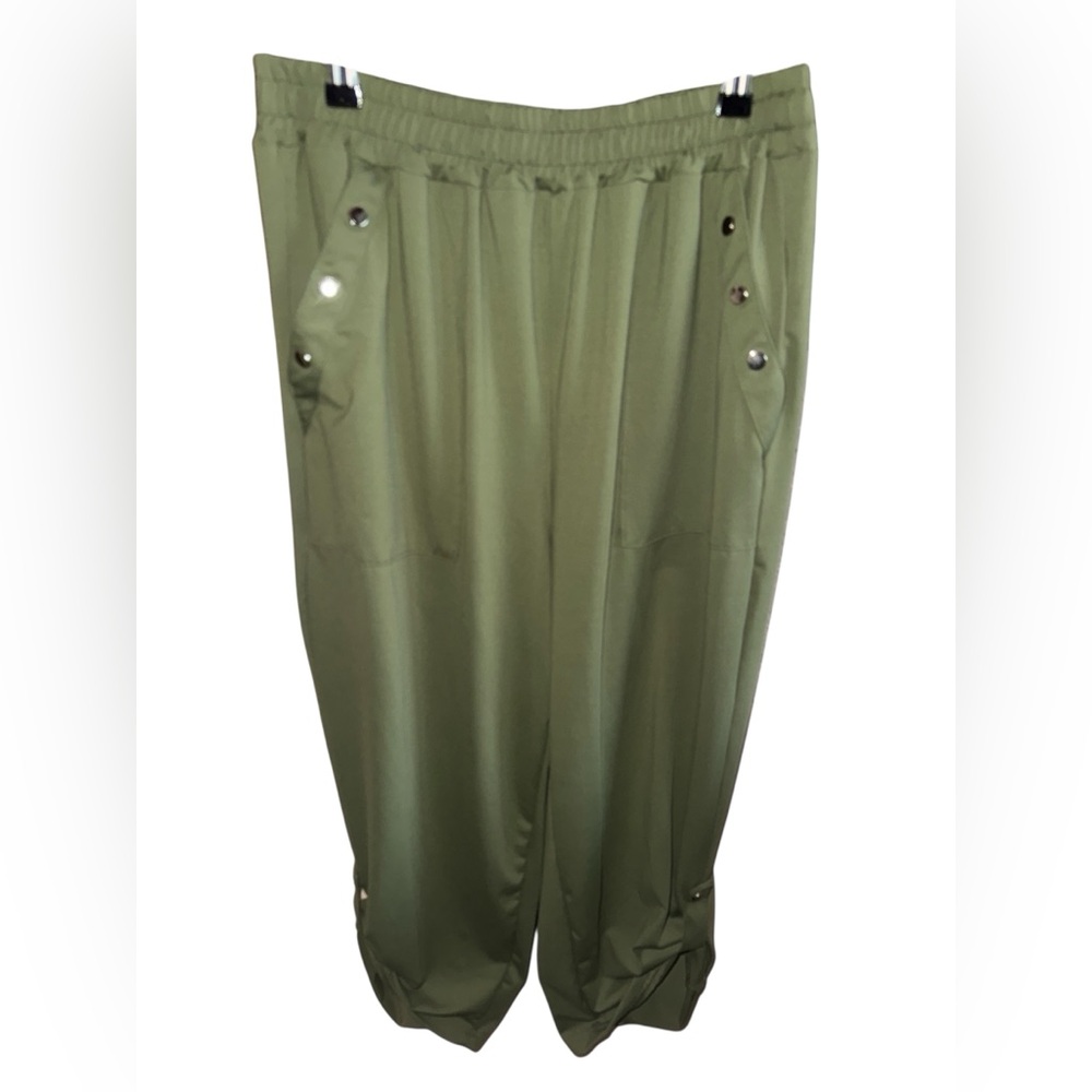 Emery Rose Women’s Size XL Light Weight Olive Green Button-Accent Pants Casual